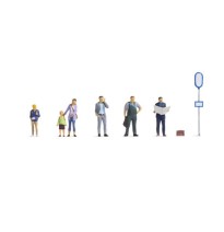 An der Bushaltestelle