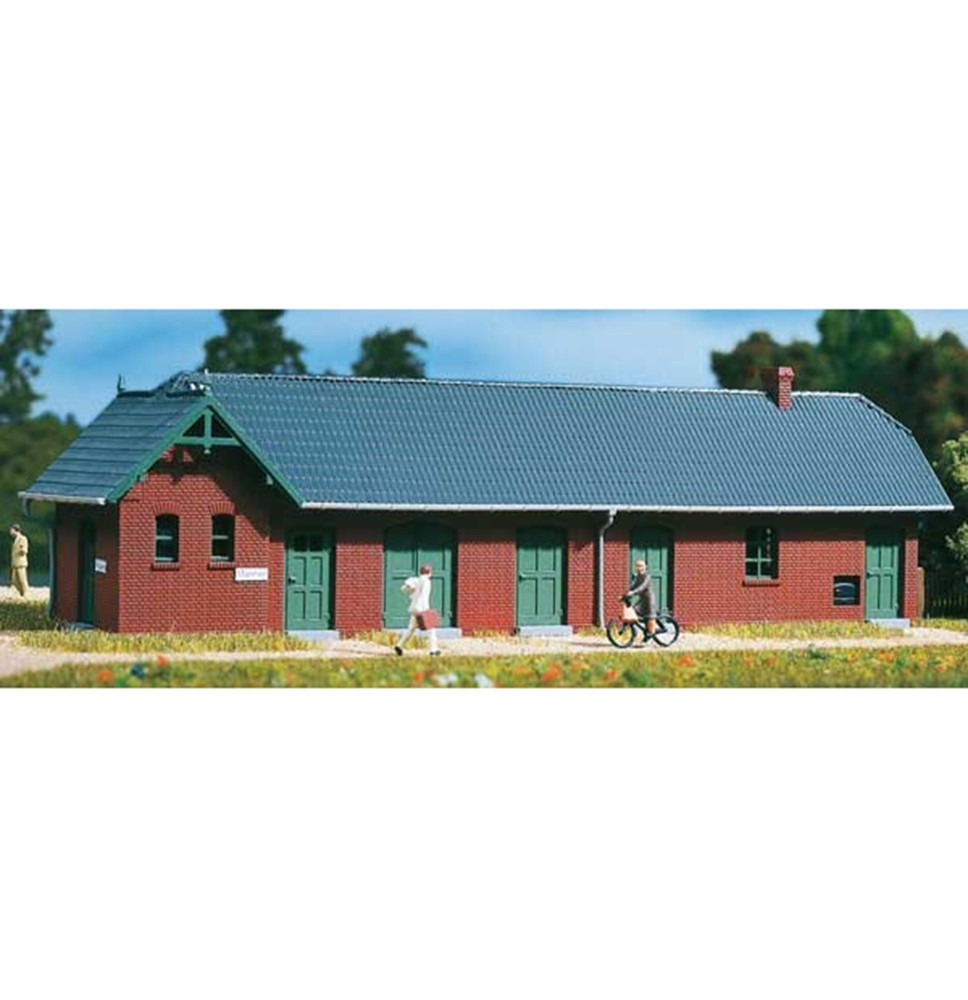 TT Bahnhofstoilette mit Stall