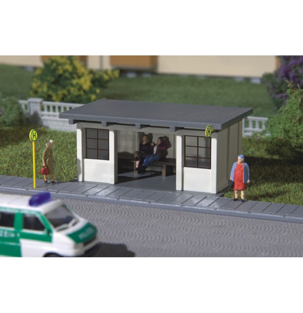 TT 2 Buswartehäuschen