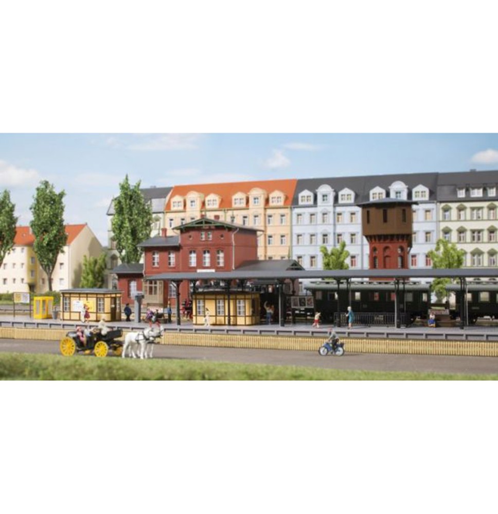 N Bahnhofsausstattung