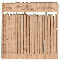 Bretterzaun – stark beschädigt