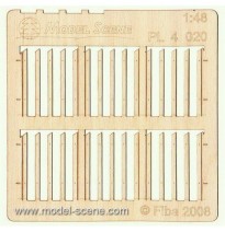 Bretterzaun – schmale Bretter
