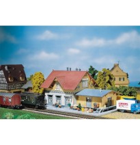 Kleinstation Blumenfeld