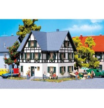 Zweifamilienhaus mit Fachwerk
