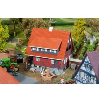 Fachwerkhaus mit Brunnen