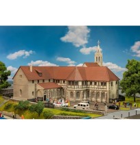 Alte Abtei mit Kreuzgang