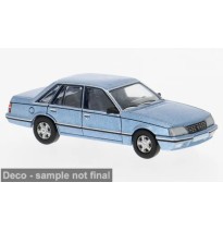 Opel Senator A2 in hellblau met.