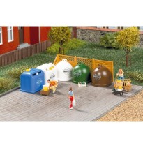 Recycling-Container mit Zubehör