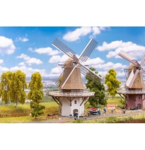 Windmühle mit Putzsockel