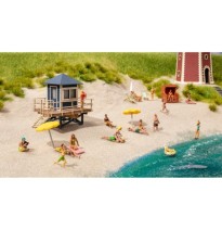 Rettungsschwimmer-Turm mit Haifisch-Flosse