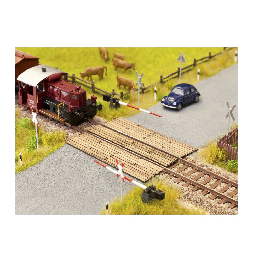Bahnübergang Holzbohlen